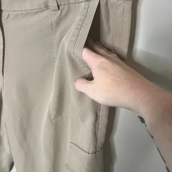 Ann Taylor brown 100% Lyocell cargo pants Size 8 - Picture 3 of 9